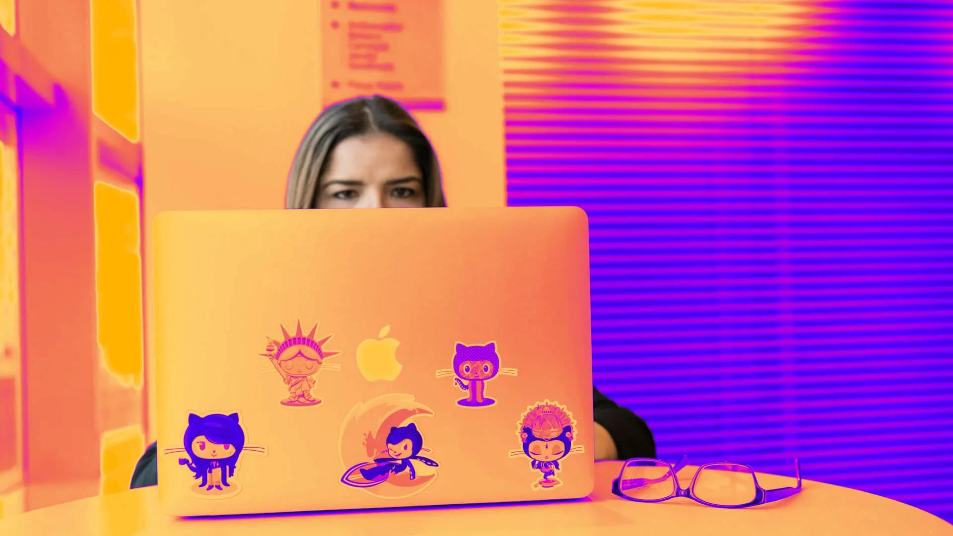 Illustration de l'article : Cyberféminismes : des serveurs pour bâtir des refuges numériques