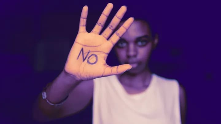 Illustration de l'article : De l'enthousiasme à la méfiance : de plus en plus de jeunes rejettent l'IA