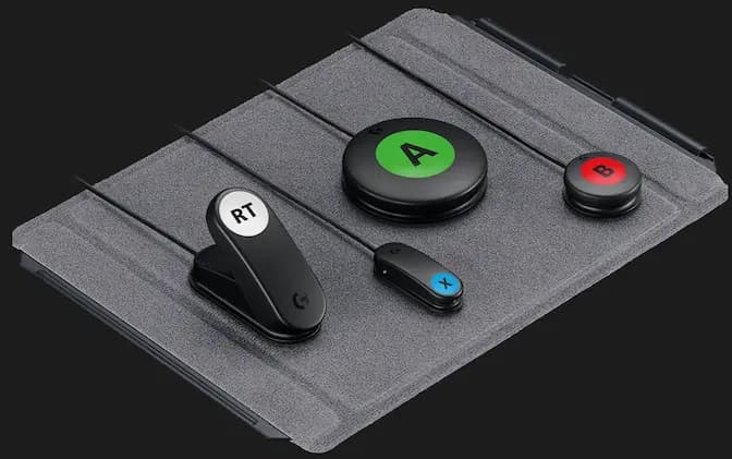 Une manette accessible avec des boutons de jeu modulable et de différentes taille