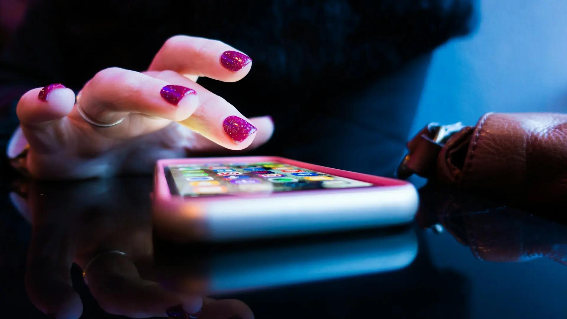 TenTen: The trending French app that divides