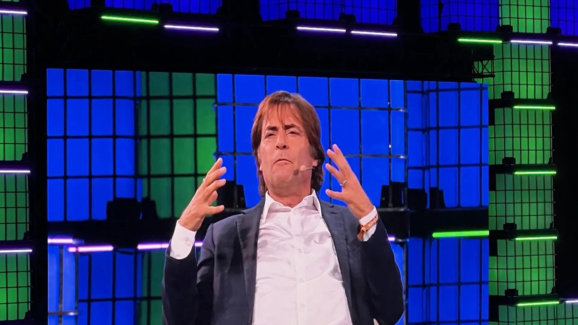 Web Summit 2024 : réguler l'IA, ou laisser faire ?
