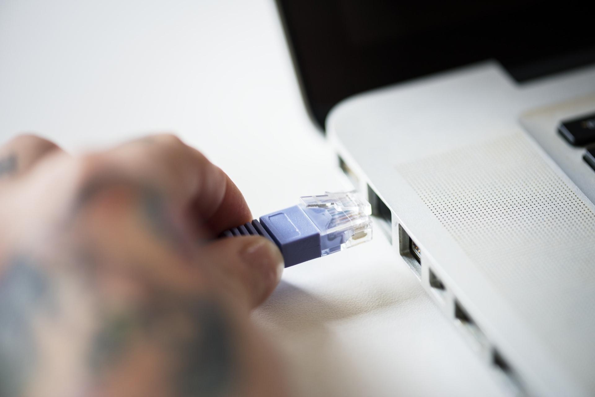 Debian / VPS – Comment connaître son adresse IP ?