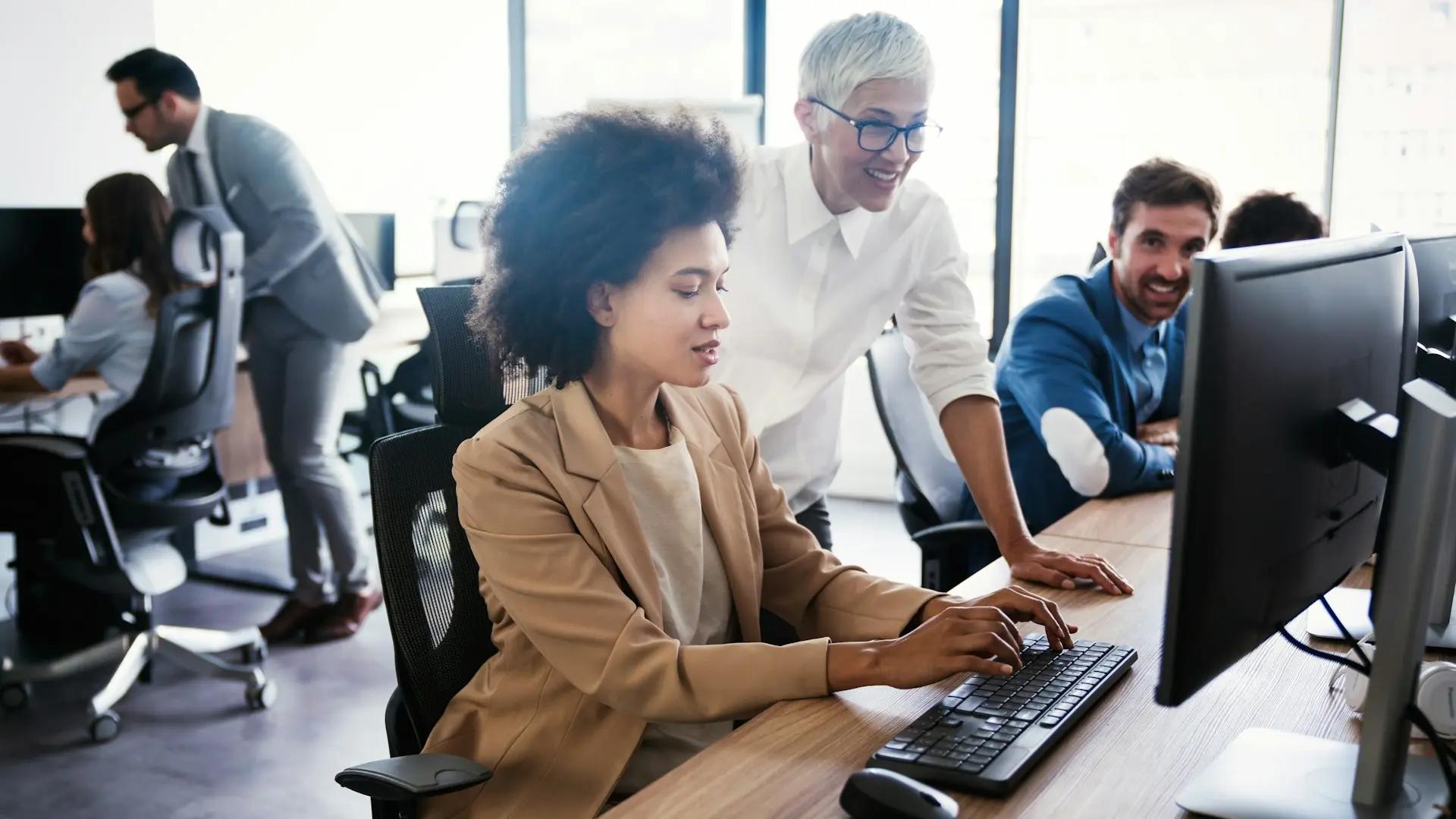 Loi REEN et numérique responsable : quelles nouvelles obligations pour les collectivités en 2025 ?