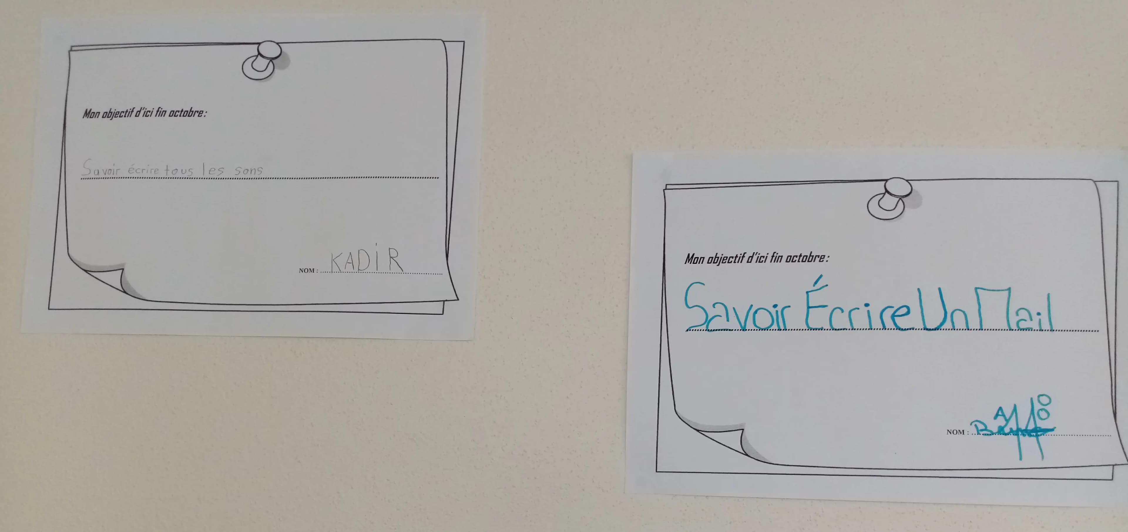 Post it des apprenants : Mon objectif d'ici fin octobre : Savoir écrire tous les sons pour Kadir et pour une autre personne : Savoir écrire un mail