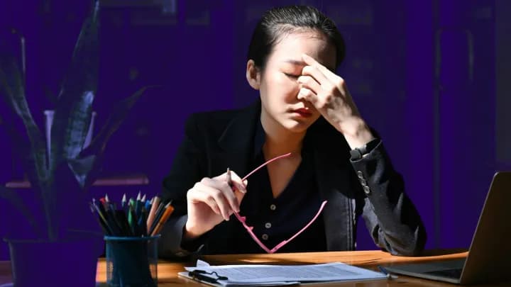 Sans ordinateur, plus d'accès aux services publics ? L'urgence du droit au non-numérique